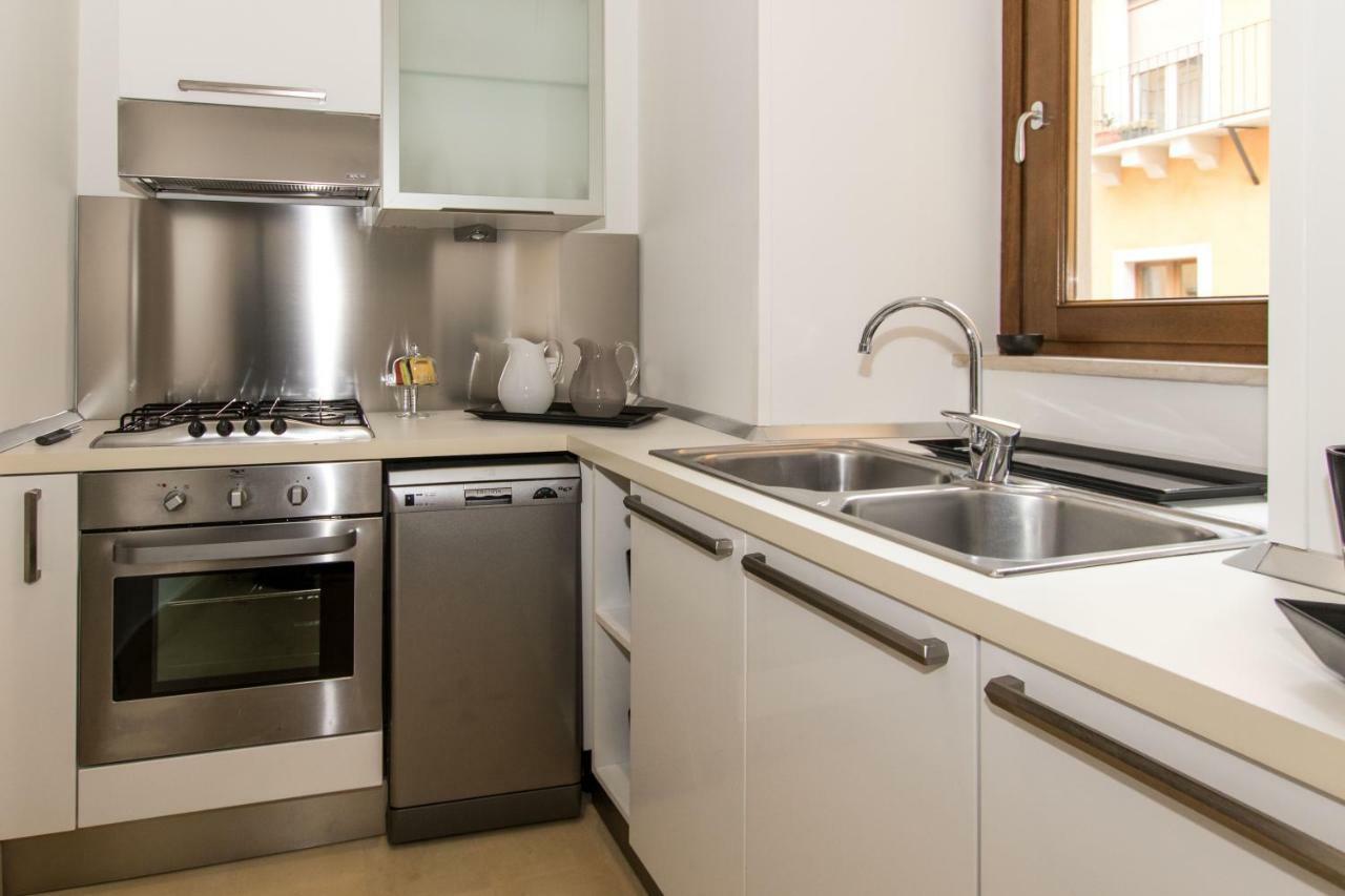 Etnart Gallery House Катания Экстерьер фото