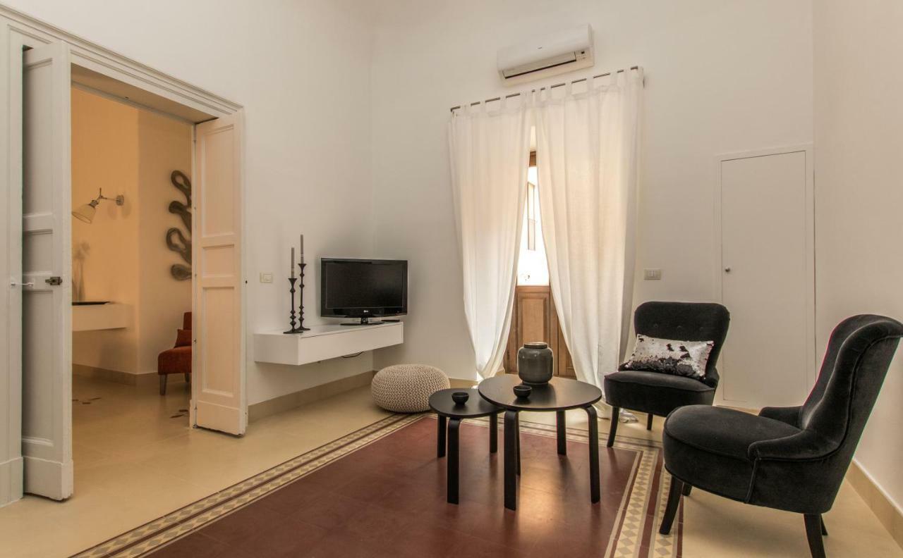Etnart Gallery House Катания Экстерьер фото